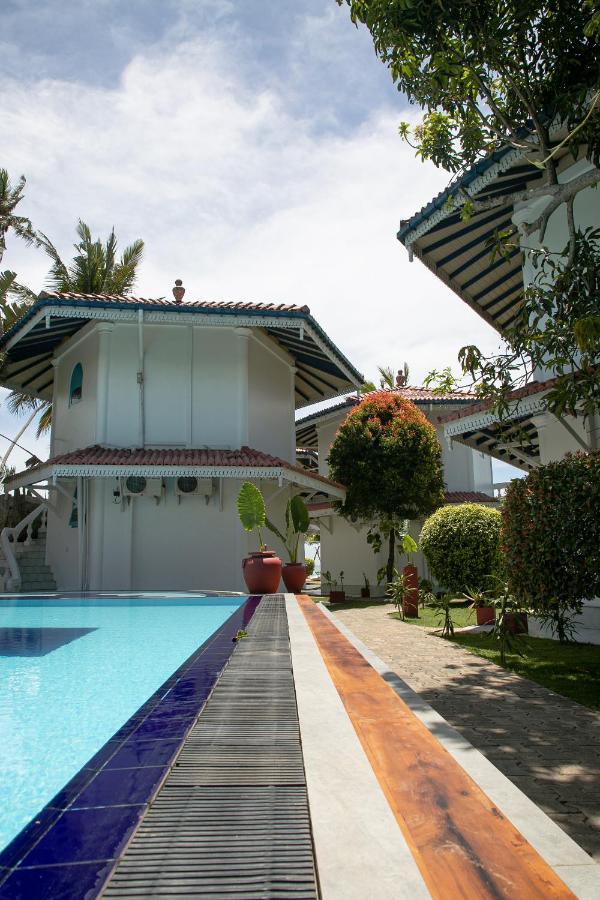 Alma Beach Hotel 韦利格默 外观 照片